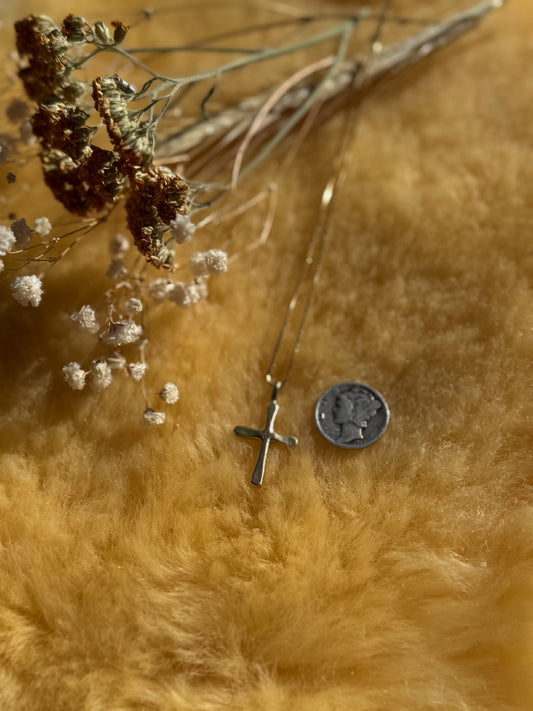 14kt gold chain w/ sand casted gold cross 17”